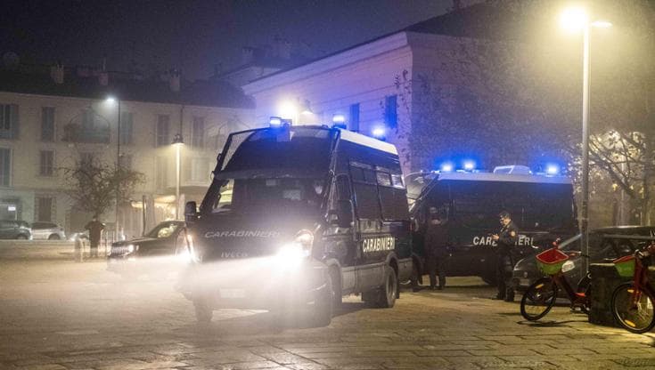 Immagine del post 13399 - Bari Spacciavano droga nel parco giochi davanti ai bambini: a Gravina arrestati due ragazzi di 20 anni - Bari