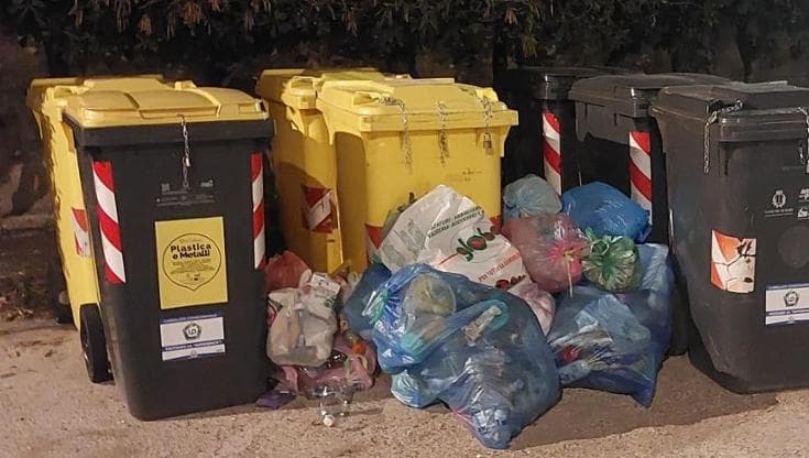 Immagine del post 23564 - Bari Plastica, la Puglia a un passo dall’emergenza: “Per ora se ne consumi di meno” - Bari