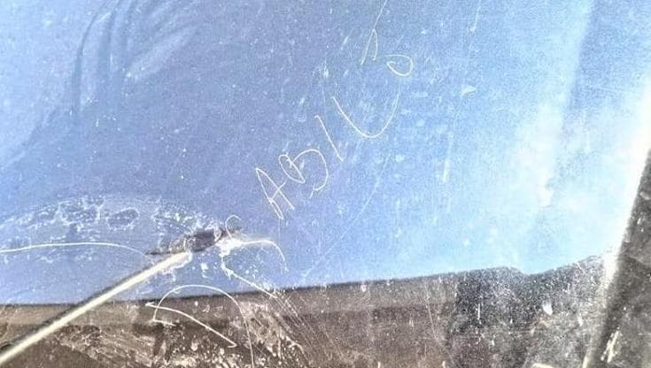 Immagine del post 23588 - Bari “Disabile”: parola incisa sull’auto di una donna con disabilità a Barletta. Il sindaco: “Gesto vile” - Bari