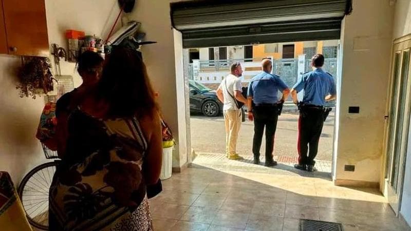 Immagine del post 23565 - Bari Cane di 15 anni lasciato sul balcone al sole, intervengono i carabinieri: "Mio figlio è allergico” - Bari