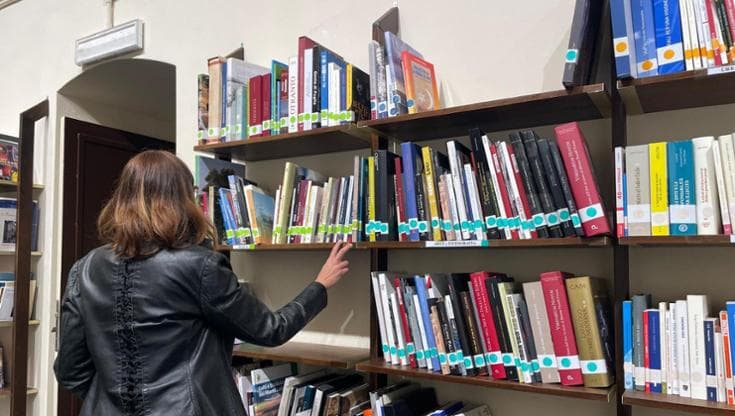 Bari, una biblioteca per tutte le età nel Comune: “Così restituiamo spazi ai cittadini” - Bari