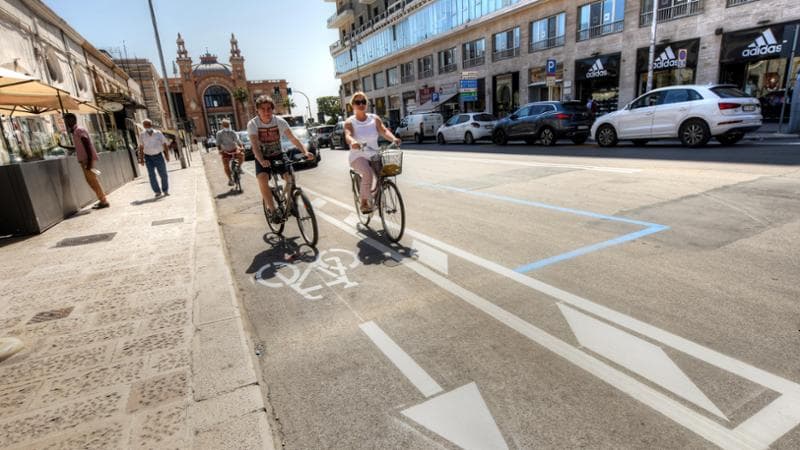 Immagine del post 1393 - Bari Piste ciclabili light, a Bari nessuna modifica: “Compatibili con il codice della strada” - Bari