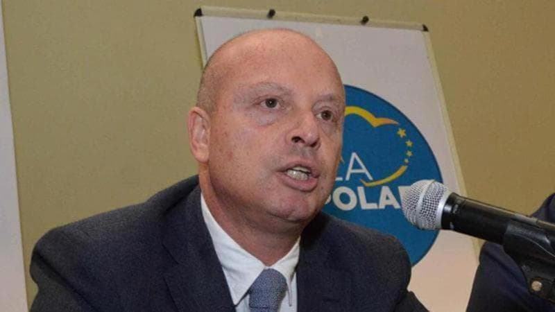 Immagine del post 1446 - Bari Finanziere informò l’ex consigliere Olivieri dell’indagine su di lui: disposta l’imputazione coatta - Bari