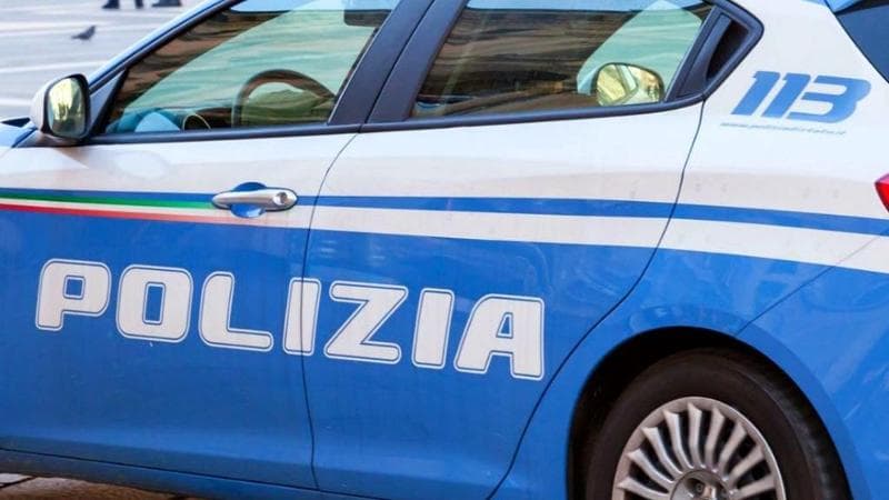 Immagine del post 3256 - Bari Minacciano coppia e la costringono a rinunciare alla casa all’asta: arrestati padre, madre e figlio - Bari