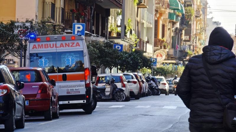 Immagine del post 3262 - Bari Bari, donna colpita in testa con un martello per rapinarla della pensione appena prelevata - Bari