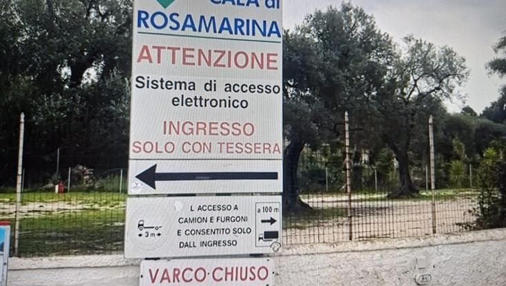 Guerra dei varchi a Rosa Marina il giudice: “Mettete telecamere e sbarre, poi trovate un accordo” - Bari