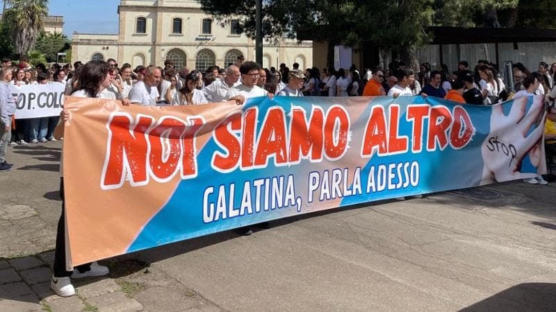 Immagine del post 6816 - Bari “Noi siamo altro”. A Galatina in migliaia al corteo dopo il pestaggio del branco al 15enne disabile - Bari