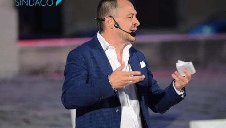 Immagine del post 13484 - Bari Voti dal clan Parisi, l’inchiesta travolge Modugno: tra i 6 arresti un consigliere. Sindaco indagato - Bari