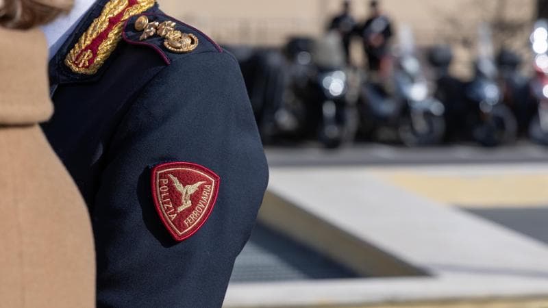 Immagine del post 1502 - Bari “Servi e ignoranti”: 20enne insulta poliziotti ma evita processo grazie a risarcimento di 3mila - Bari