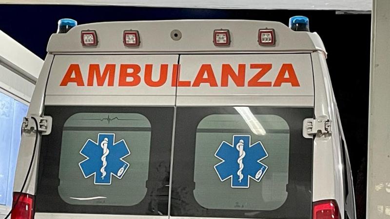 Immagine del post 1503 - Bari Santeramo, colpito da tubo alla testa mentre lavora nel palazzetto dello sport: grave operaio 52enne - Bari