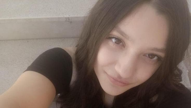 Immagine del post 17970 - Bari A 18 anni decide di diventare volontaria in ospedale: “Restituirò i sorrisi donati a mia madre” - Bari