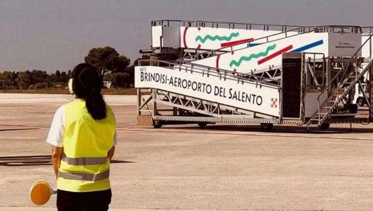 Immagine del post 19080 - Bari Aeroporti, manca carburante nello scalo di Brindisi. Adp: “Scorte ripristinate entro domani” - Bari