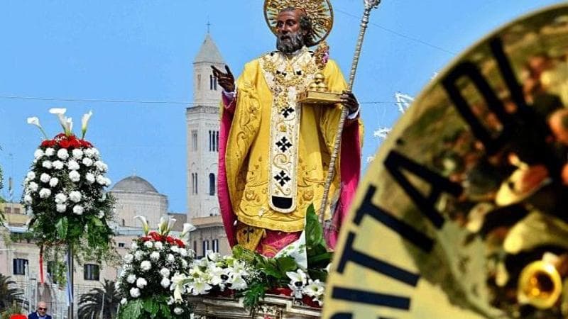 Immagine del post 6826 - Bari San Nicola, tutto pronto per la festa: dal corteo storico ai fuochi ecco il programma dei tre giorni - Bari