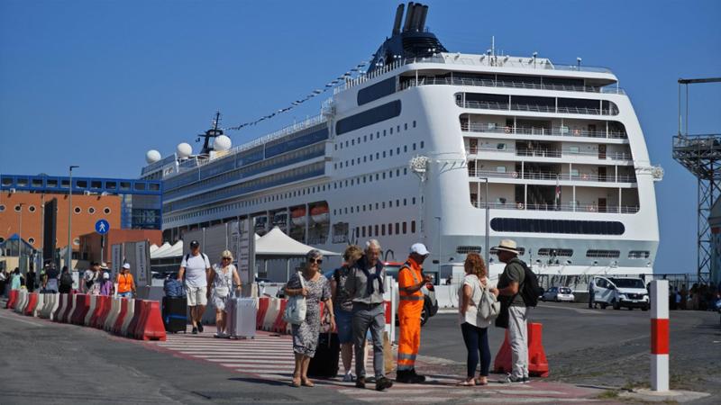 Immagine del post 8122 - Bari Allarme bomba, ma è un’esercitazione: panico a bordo per i croceristi imbarcati a Bari - Bari