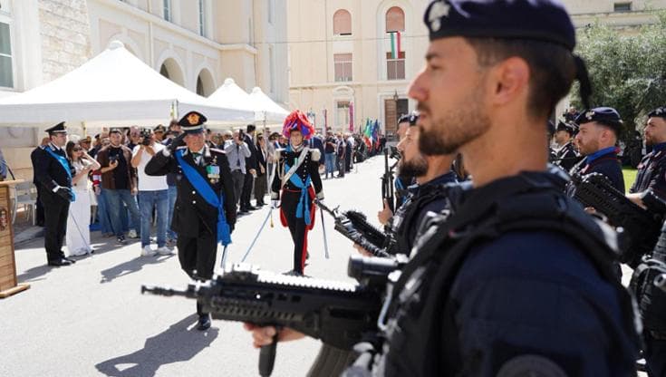 Immagine del post 21387 - Bari Bari, anniversario fondazione Carabinieri: in Puglia 4mila arresti e 80mila kg di droghe sequestrate - Bari