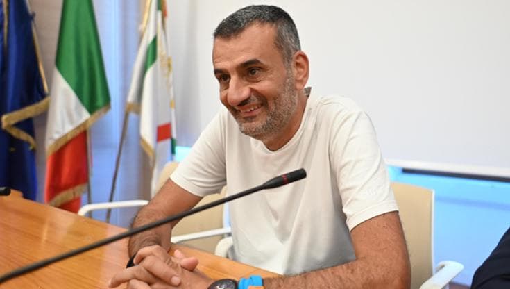 Immagine del post 22458 - Bari Antonio Decaro è il governatore più amato d’Italia. Leccese in calo ma resta tra i primi 20 sindaci - Bari