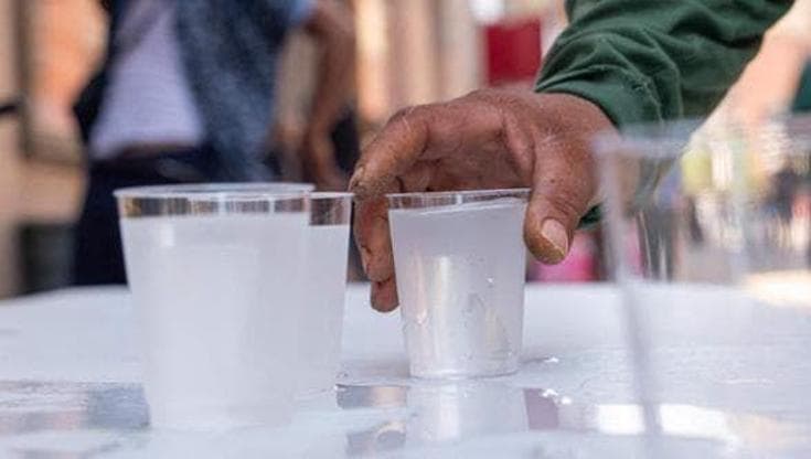 Immagine del post 22477 - Bari Emergenza caldo, a Bari negozi e bar offrono aria condizionata e acqua gratis ai più fragili - Bari