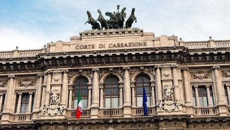 “Troppo povero per pena pecuniaria, vada in carcere”, ma la Cassazione boccia i giudici di Bari - Bari