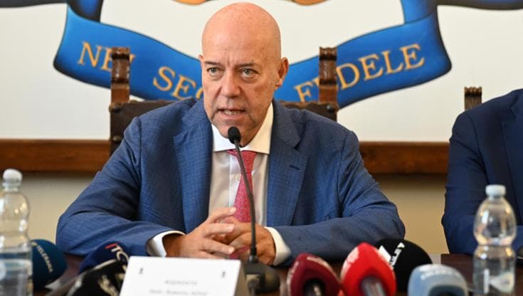 Immagine del post 25695 - Bari “L’Intelligenza artificiale fiacca i cervelli e i muscoli della democrazia: va condannata” - Bari