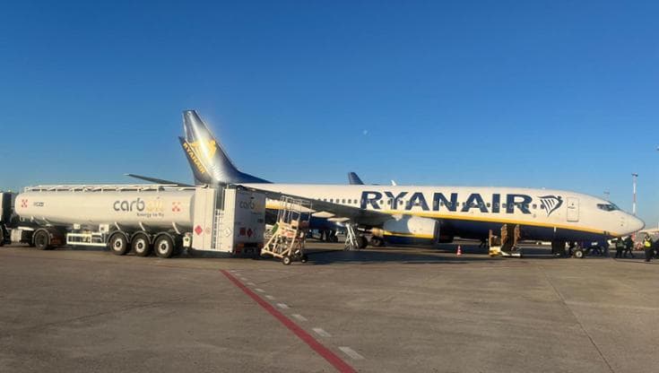 Immagine del post 19096 - Bari Brindisi, rientrata l'emergenza carburante in aeroporto: 3 autobotti al lavoro. “Nessun ritardo” - Bari