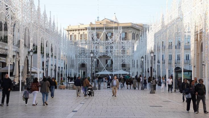 Bari si ferma per i 3 giorni di san Nicola: per la Sagra di maggio città invasa da turisti e fedeli - Bari