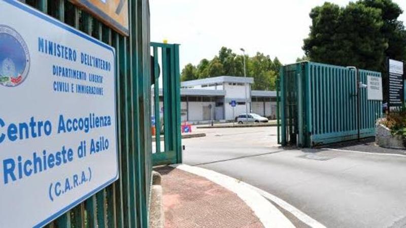 Immagine del post 9340 - Bari Al Cara di Bari, la protesta degli operatori di accoglienza e pulizia: “Condizioni insostenibili” - Bari