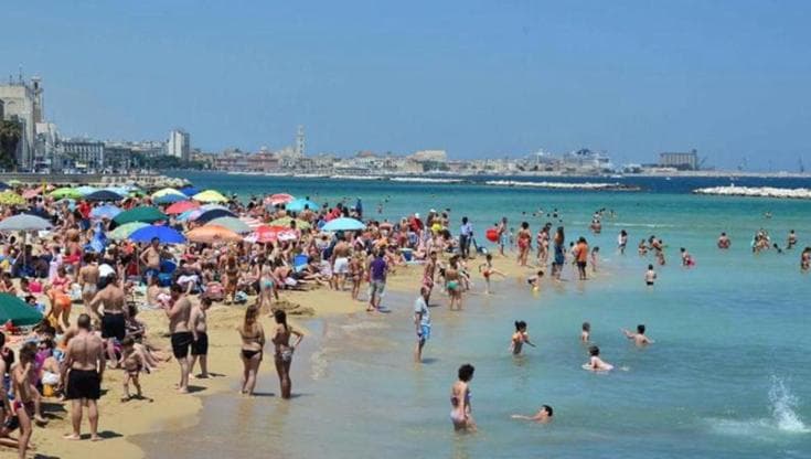 Immagine del post 22485 - Bari Pane e pomodoro, la spiaggia dei miracoli: una Babilonia diventata divina e senza squallidi Tritoni - Bari
