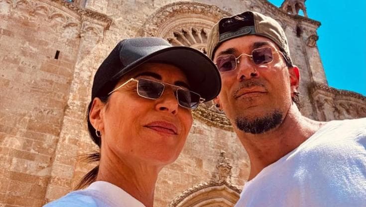 Immagine del post 23672 - Bari Vacanze pugliesi per Giorgia ed Emanuel Lo tra arte, musica e relax: “Ostuni sei bellissima” - Bari