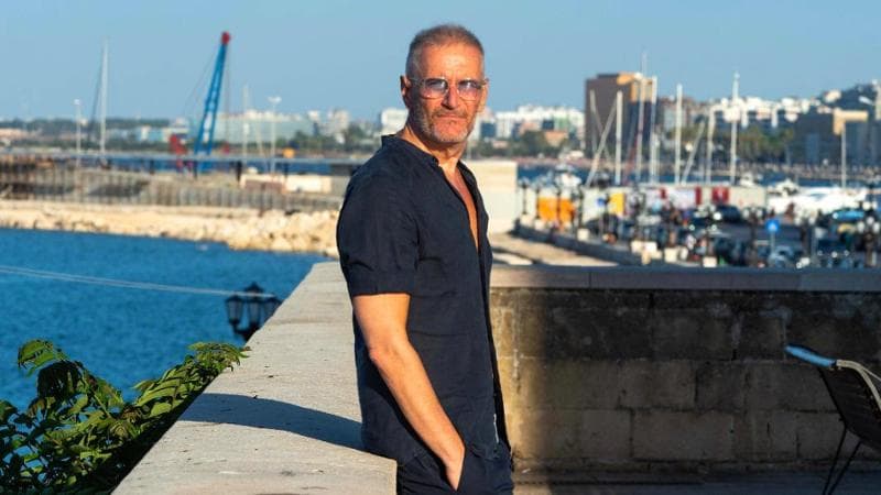 Immagine del post 11350 - Bari Francesco Carofiglio: “Nel mio romanzo svelo l’era di Radio Bari e l’estate di tre ragazzi” - Bari
