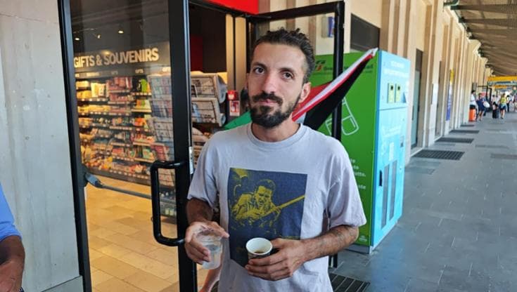 Immagine del post 12429 - Bari Flotilla, Tony La Piccirella torna a Bari dopo l’arresto a Gaza. E annuncia: “È solo l’inizio” - Bari