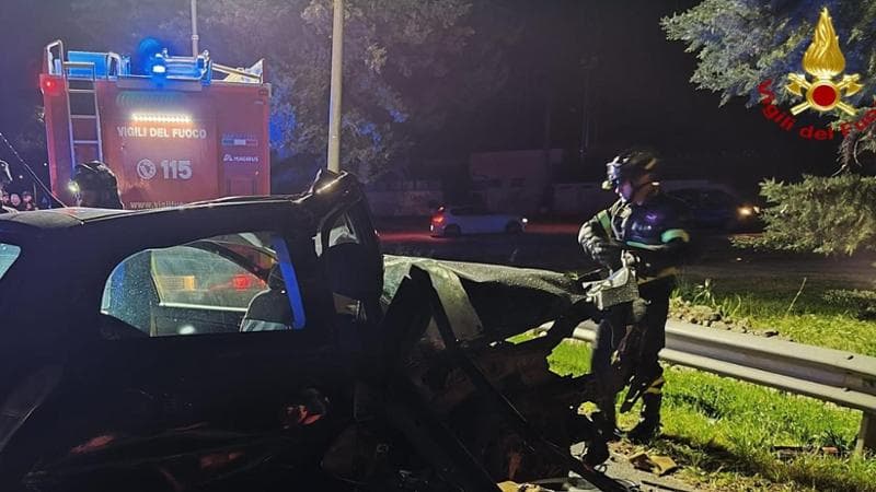 Immagine del post 16959 - Bari Doppia tragedia sulle strade di Bari: muoiono 2 ragazze ventenni di Mola e Bitetto. Ferito un bimbo - Bari