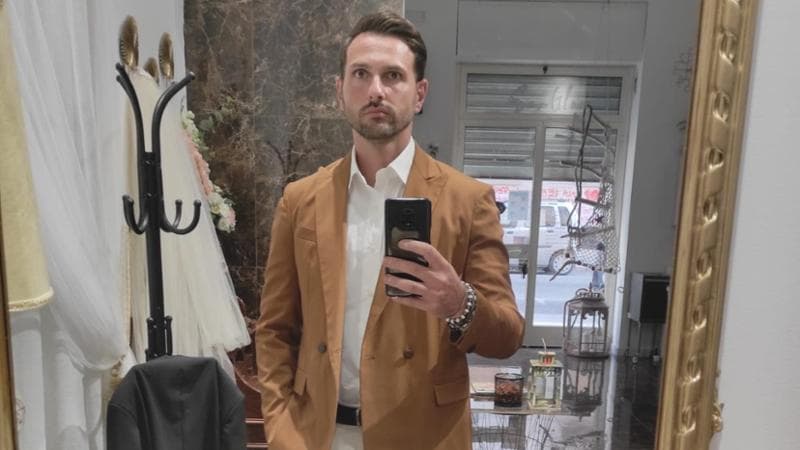 Immagine del post 3448 - Bari Il parrucchiere Sergio Cascelli: "Ho perso il mio salone nel crollo, ho bisogno di un lavoro” - Bari