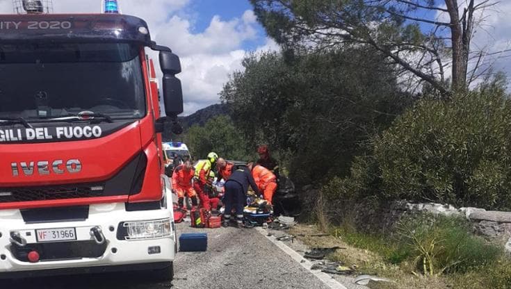 Immagine del post 5424 - Bari Scontro tra due auto, un morto e due feriti sulla provinciale 45 verso San Giovanni Rotondo - Bari