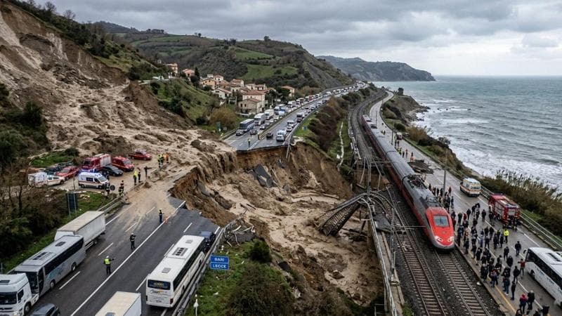 Immagine del post 19134 - Bari Una foto fake della frana di Petacciano scatena il panico sui social: “Uso distorto dell’IA” - Bari