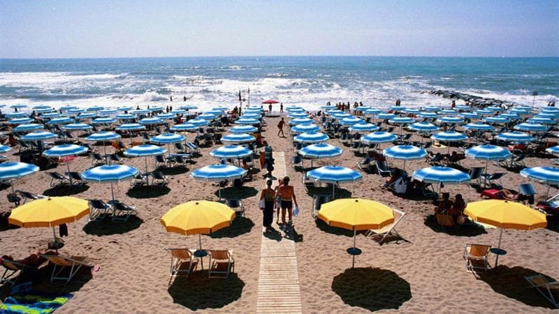 Lidi aperti dal 18 maggio in Puglia, defibrillatori e spiagge plastic free tra gli obblighi - Bari