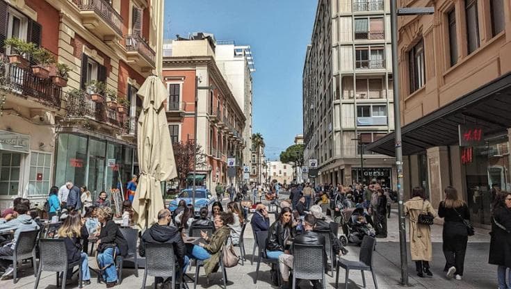 Immagine del post 6952 - Bari Turismo da record a Bari, sfiorati 120mila pernottamenti in 14 giorni: quasi la metà alloggi brevi - Bari