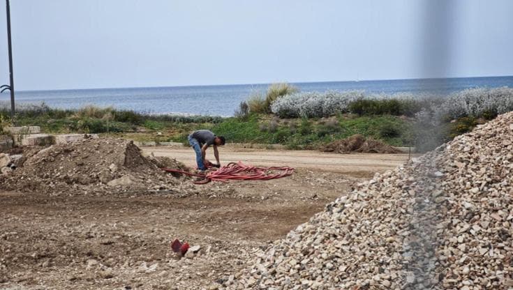 Torre Quetta, il cantiere in alto mare e la riapertura è un rebus: cavi da sistemare e pini secchi - Bari