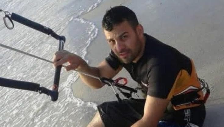 Immagine del post 22579 - Bari Kitesurfer disperso, domani in Italia i campioni di dna del corpo trovato in Libia. “Ore di ansia” - Bari