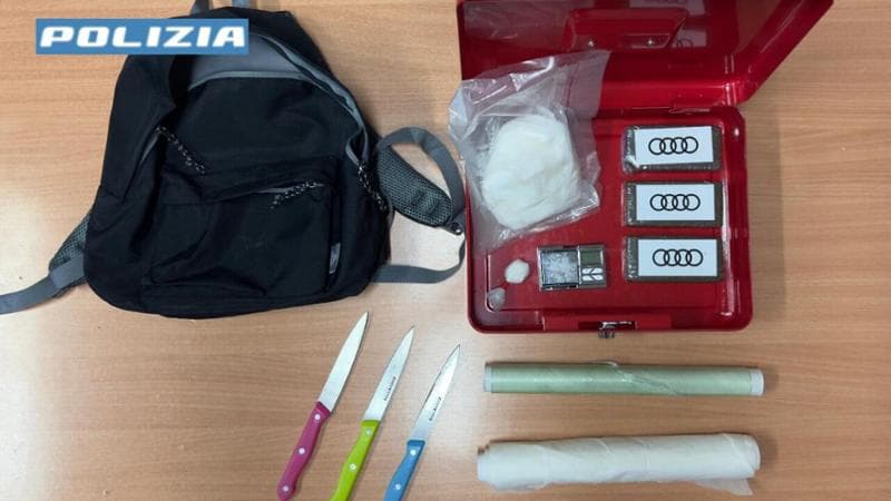 Immagine del post 11372 - Bari Nel bagno del suo ristorante a Mola di Bari nascondeva mezzo chilo di eroina: arrestato titolare - Bari
