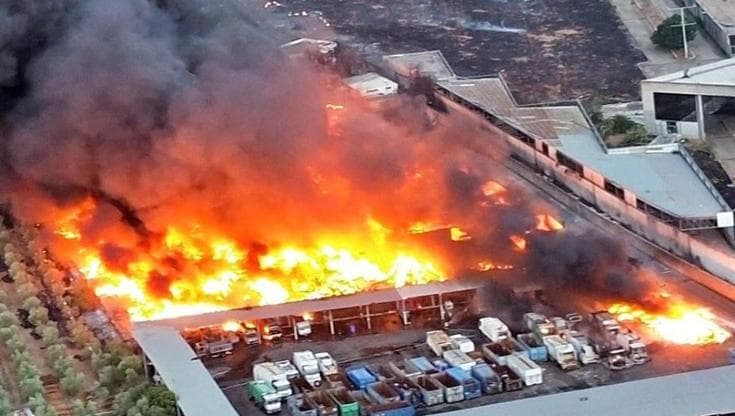 Immagine del post 25801 - Bari Incendio Ecocentro Lequile, livello di diossina 50 volte superiore: allarme dopo la relazione Arpa - Bari