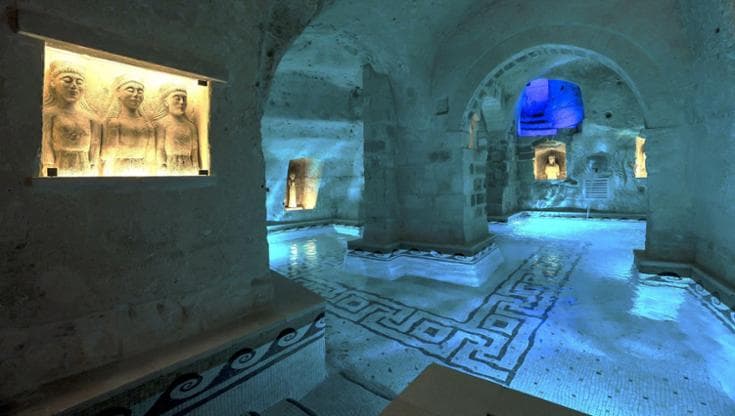 Immagine del post 14727 - Bari Il Moyseion di Matera, l’hotel museo ispirato alla Magna Grecia fa impazzire gli inglesi. “È unico” - Bari