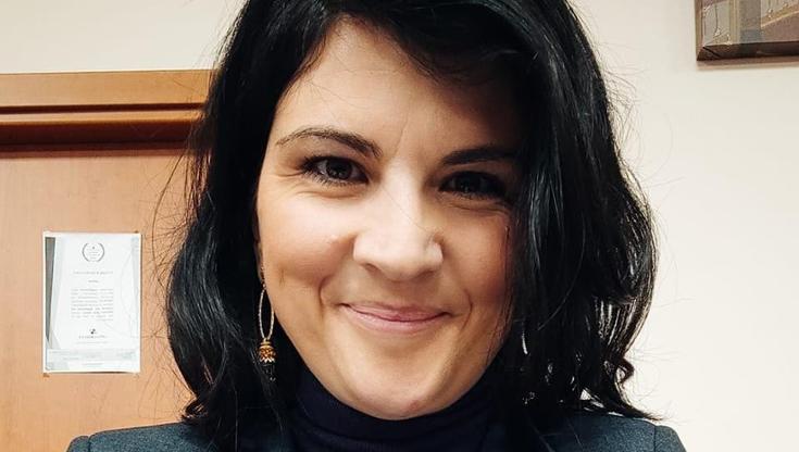 “Io, offesa in aula con gestacci, risate e dispetti”: la denuncia di una consigliera dem a Barletta - Bari