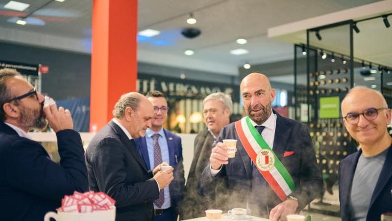 Immagine del post 3512 - Bari Al via Levante Prof, la fiera dell’enogastronomia. Leccese: “Bari ha un fascino straordinario” - Bari