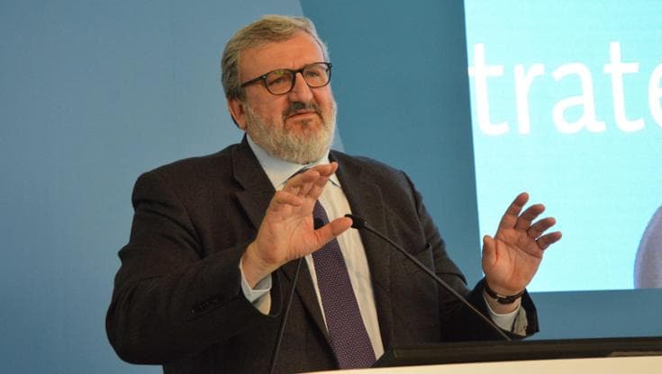 Immagine del post 19168 - Bari Emiliano consulente di Decaro, nuova proposta al Csm: “Fuori ruolo per un anno, oneri alla Regione” - Bari