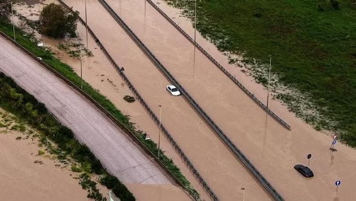 Immagine del post 19193 - Bari Maltempo, per la Puglia riconosciuto lo stato di emergenza: durerà 12 mesi. A disposizione 10 mln - Bari