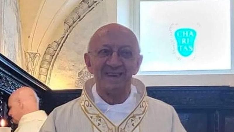 Immagine del post 22607 - Bari Trovato morto in casa don Angelo Pastore, aveva appena festeggiato 50 anni di sacerdozio - Bari