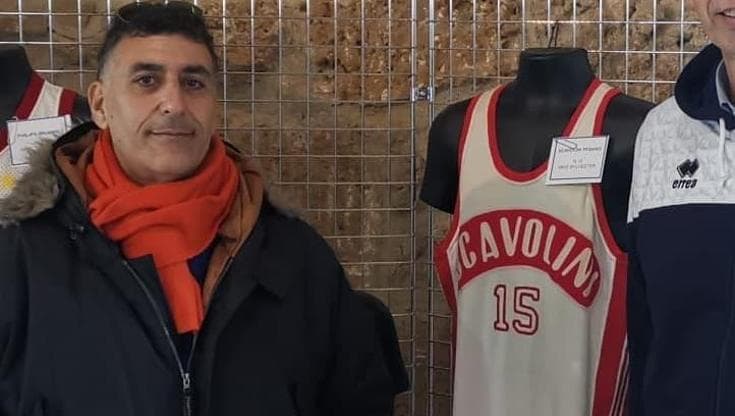 Nasce a Brindisi il Museo del basket itinerante: 30mila cimeli in giro per l’Italia. “Arriva l’Nba” - Bari
