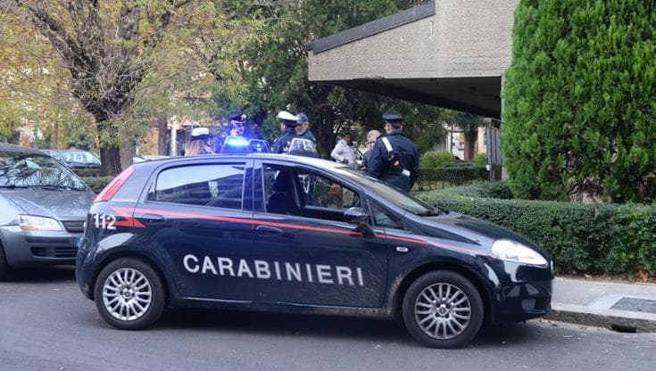 Immagine del post 25821 - Bari Truffano centenaria, vengono arrestati in flagranza, processati e condannati. Ma tornano in libertà - Bari