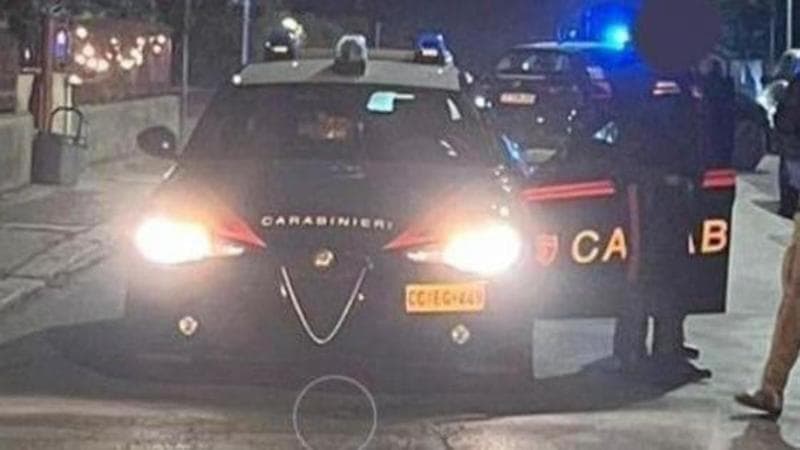 Immagine del post 3595 - Bari Andria, coppia rapinata in casa: anziano colpito con una spranga. Feriti anche figlia e nipoti - Bari