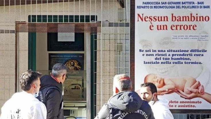 Immagine del post 18122 - Bari Neonato morto di freddo nella culla termica a Bari, don Antonio Ruccia patteggia pena di un anno - Bari